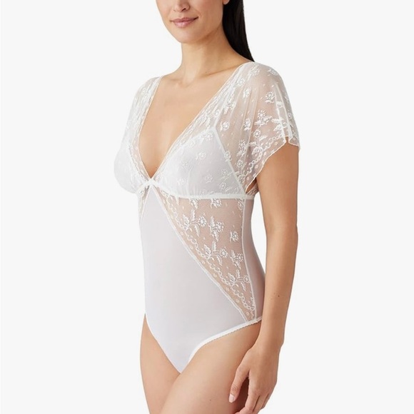 Wacoal Lifted in Luxury Thong-Back Bodysuit in Egret - Picture 2 of 3